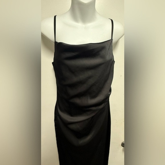 Ina Black Ruched Sheath Dress - Picture 4 of 9